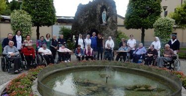 gruppo catechesi in casa madre 2016